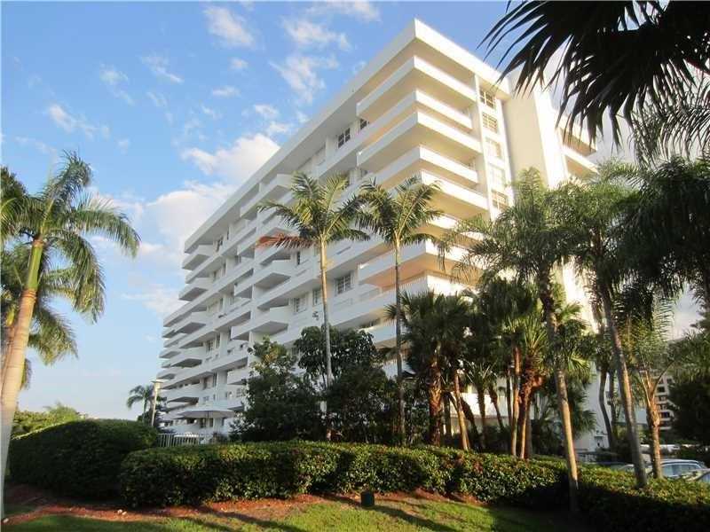 Property Photo:  199 Ocean Lane Dr 1111  FL 33149 