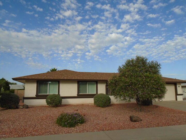 Property Photo: 9708 W Briarwood Circle AZ 85351
