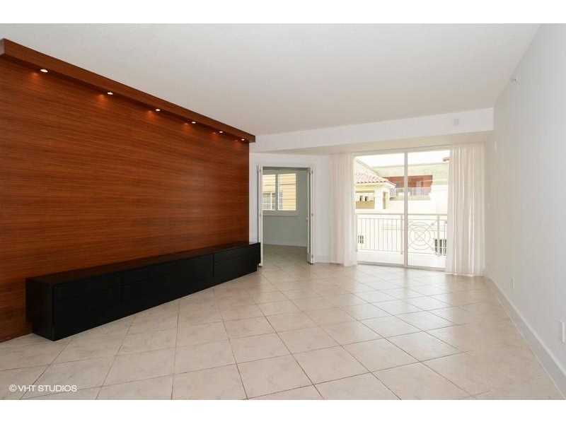 Property Photo:  140 Meridian Ave 336  FL 33139 