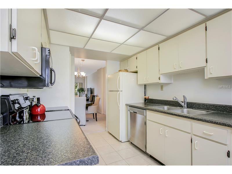 Property Photo:  2800 Cove Cay Drive 5D  FL 33760 