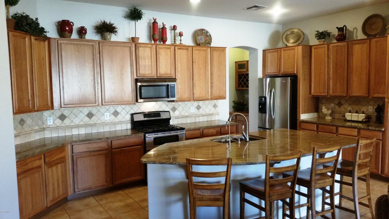 Property Photo:  3124 E Capricorn Way  AZ 85249 