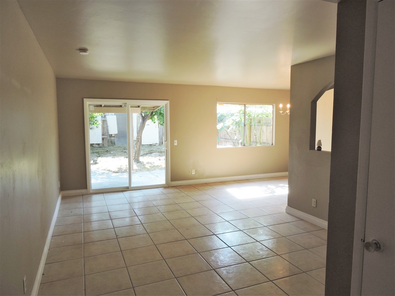 Property Photo:  259 Avenida Descanso  CA 92057 