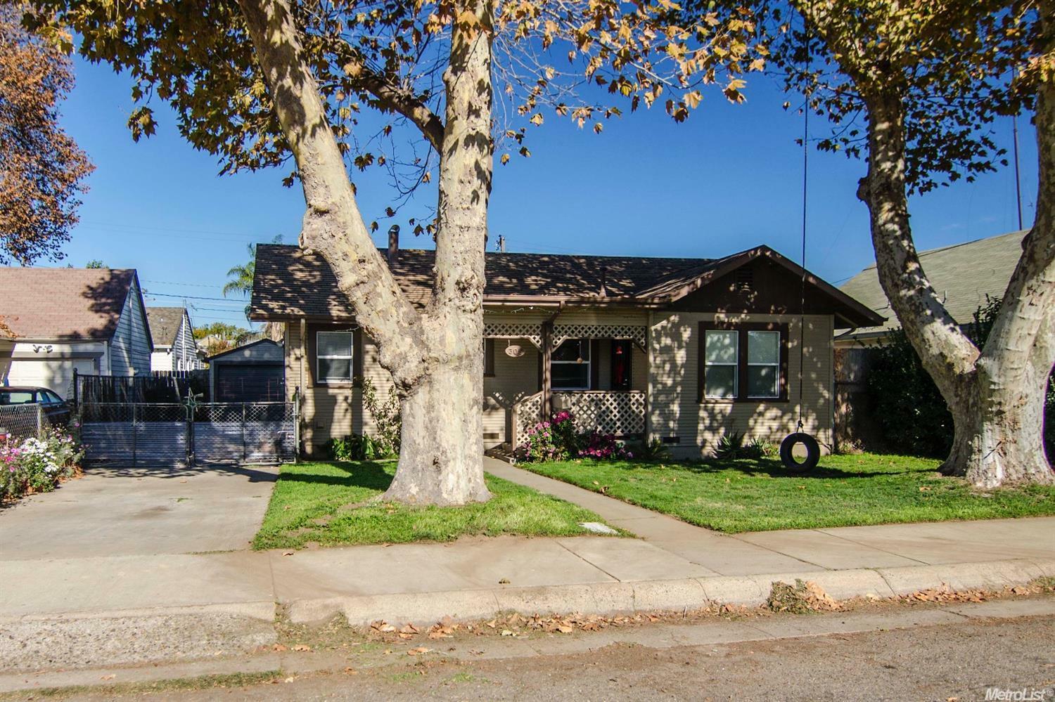 Property Photo:  305 Concord Street  CA 95240 