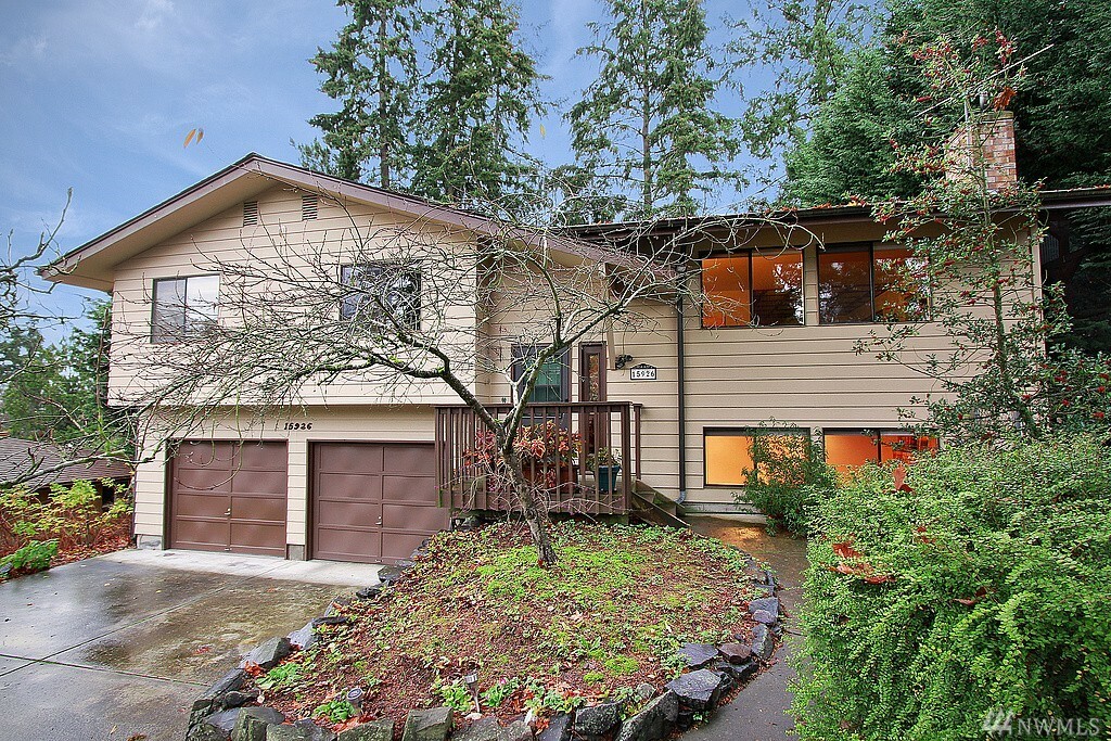 Property Photo:  15926 82nd Place NE  WA 98028 