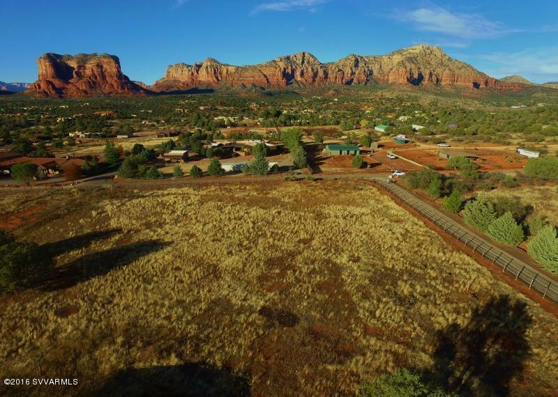Property Photo: 165 Horse Ranch Rd Split AZ 86351