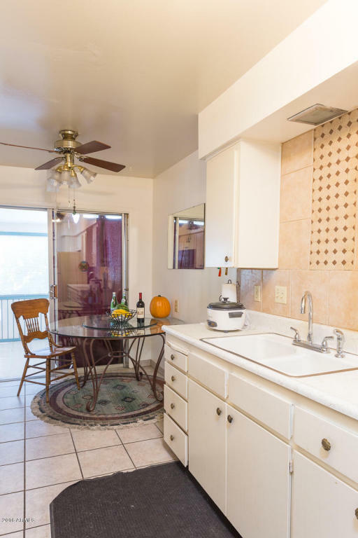 Property Photo: 4909 N Miller Road AZ 85251