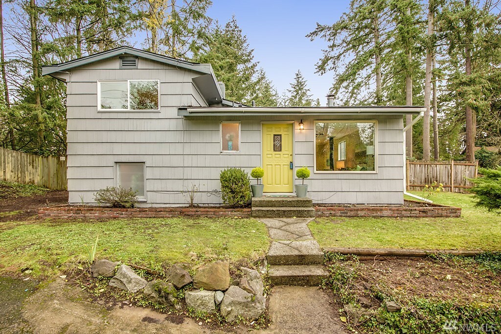 Property Photo:  19816 Forest Park Dr. Ne.  WA 98155 