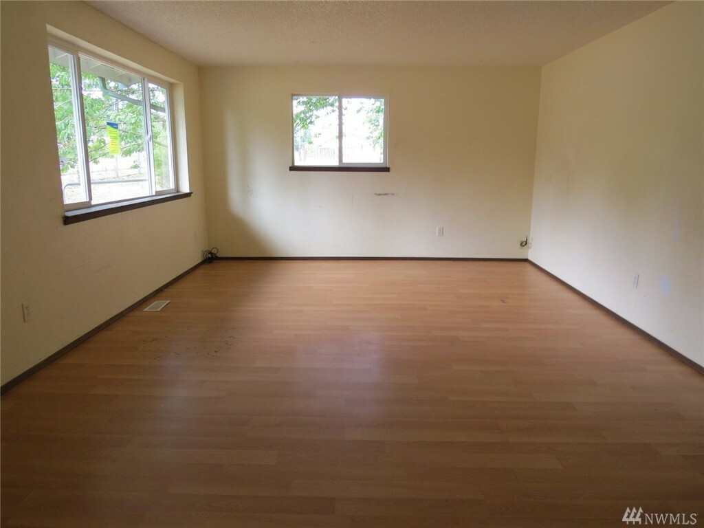 Property Photo:  310 S Main St  WA 98530 