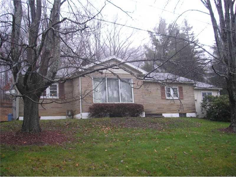 Property Photo:  500 Maxwell Drive  PA 16354 