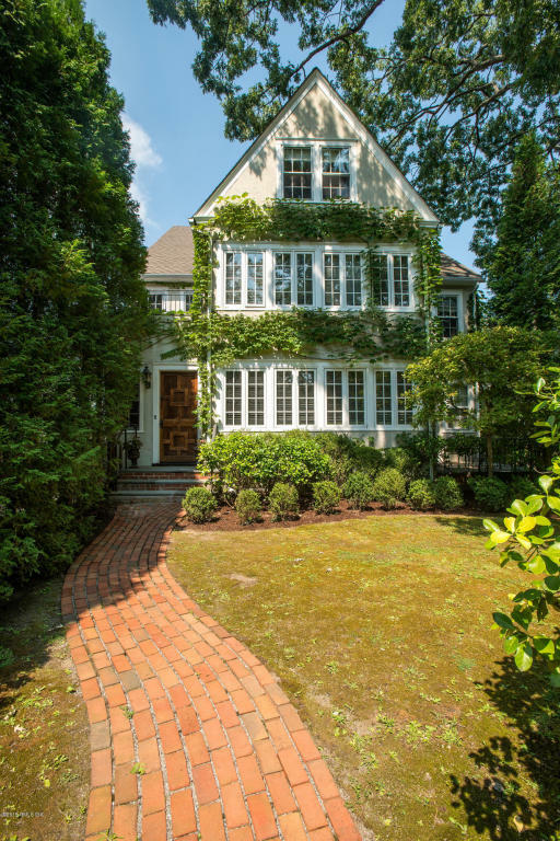 Property Photo: 65 Orchard Place 2 CT 06830