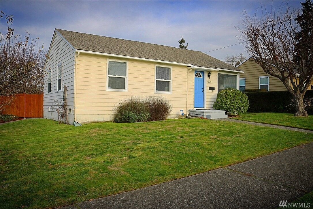 Property Photo: 4710 SW Hudson St WA 98116