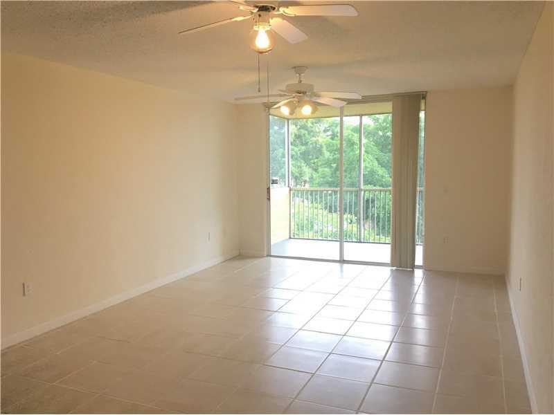 Property Photo: 8323 Lake Dr 505 FL 33166