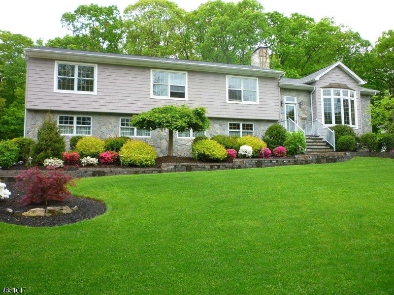 Property Photo: 9 Ferncliff Rd NJ 07950