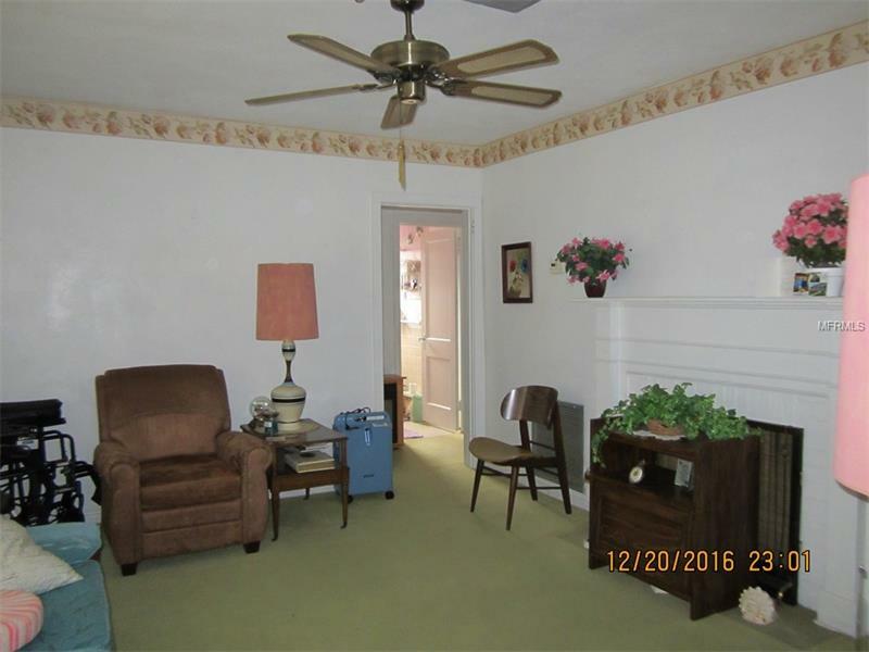 Property Photo:  810 Catalina Drive  FL 32771 