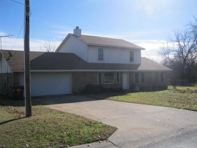 Property Photo: 120 Wilcoxson Street TX 75442