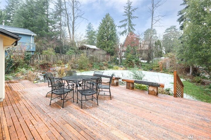 Property Photo:  6432 NE 188th St  WA 98028 