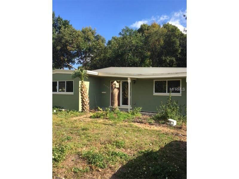 Property Photo: 5744 Yucatan Drive FL 32807