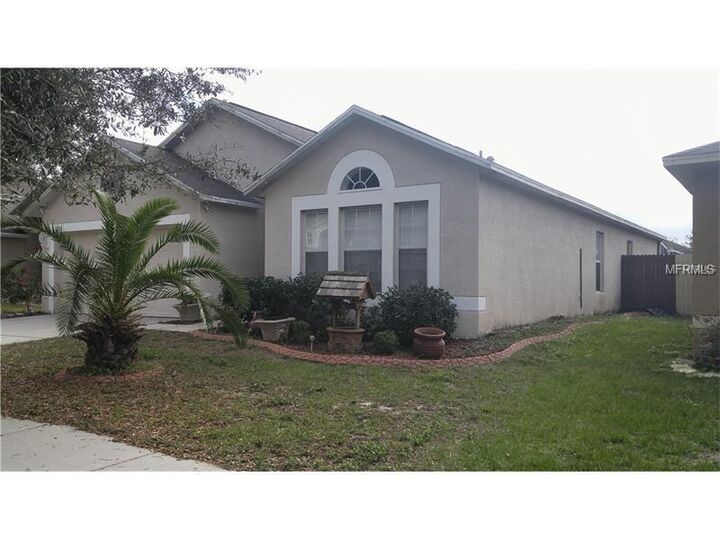 Property Photo: 6929 Crown Lake Drive FL 33534