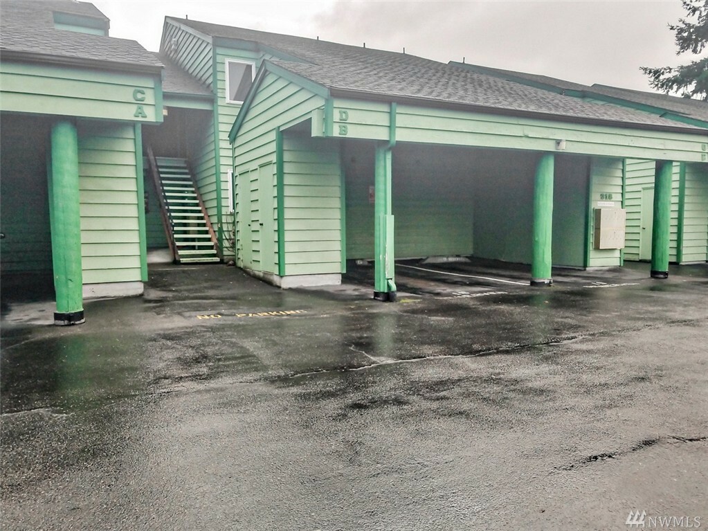 Photo de la propriété: 310 S 174th Place 318B WA 98148