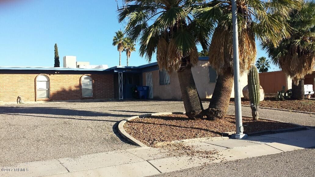 Property Photo:  2031 S Harrison Road  AZ 85748 