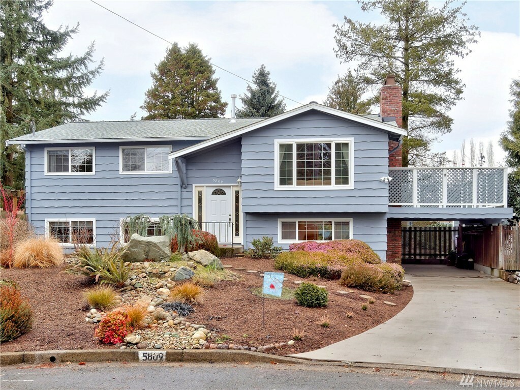 Property Photo: 5809 156th Ave NE WA 98052
