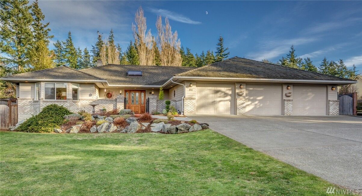 Property Photo:  311 Fieldston Rd  WA 98225 