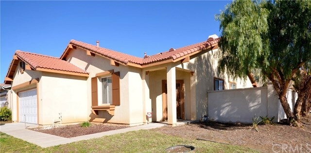 Property Photo:  15404 Avenida Anillo  CA 92555 