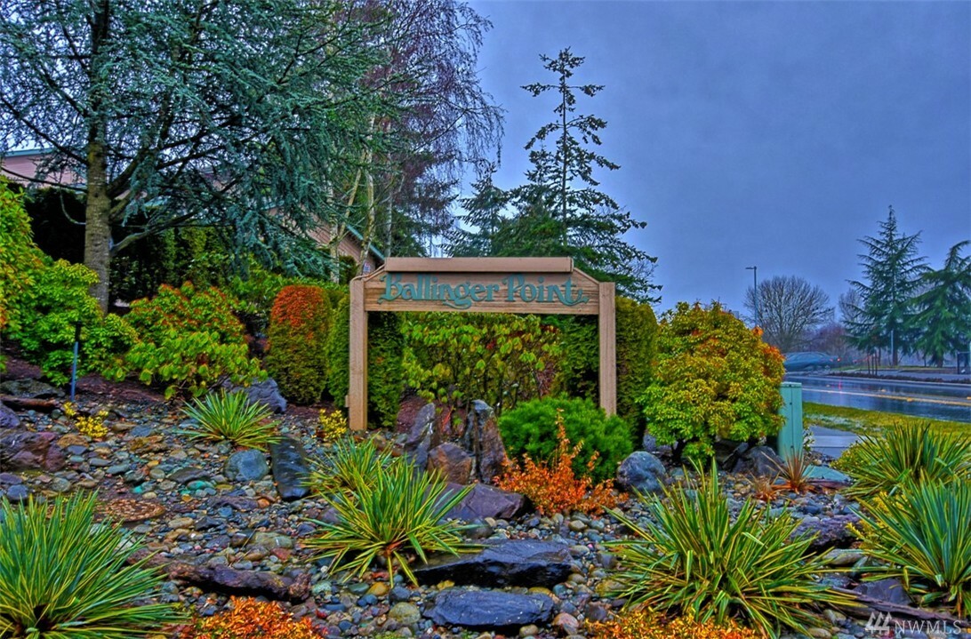 Property Photo:  23001 Lakeview Dr 203  WA 98043 