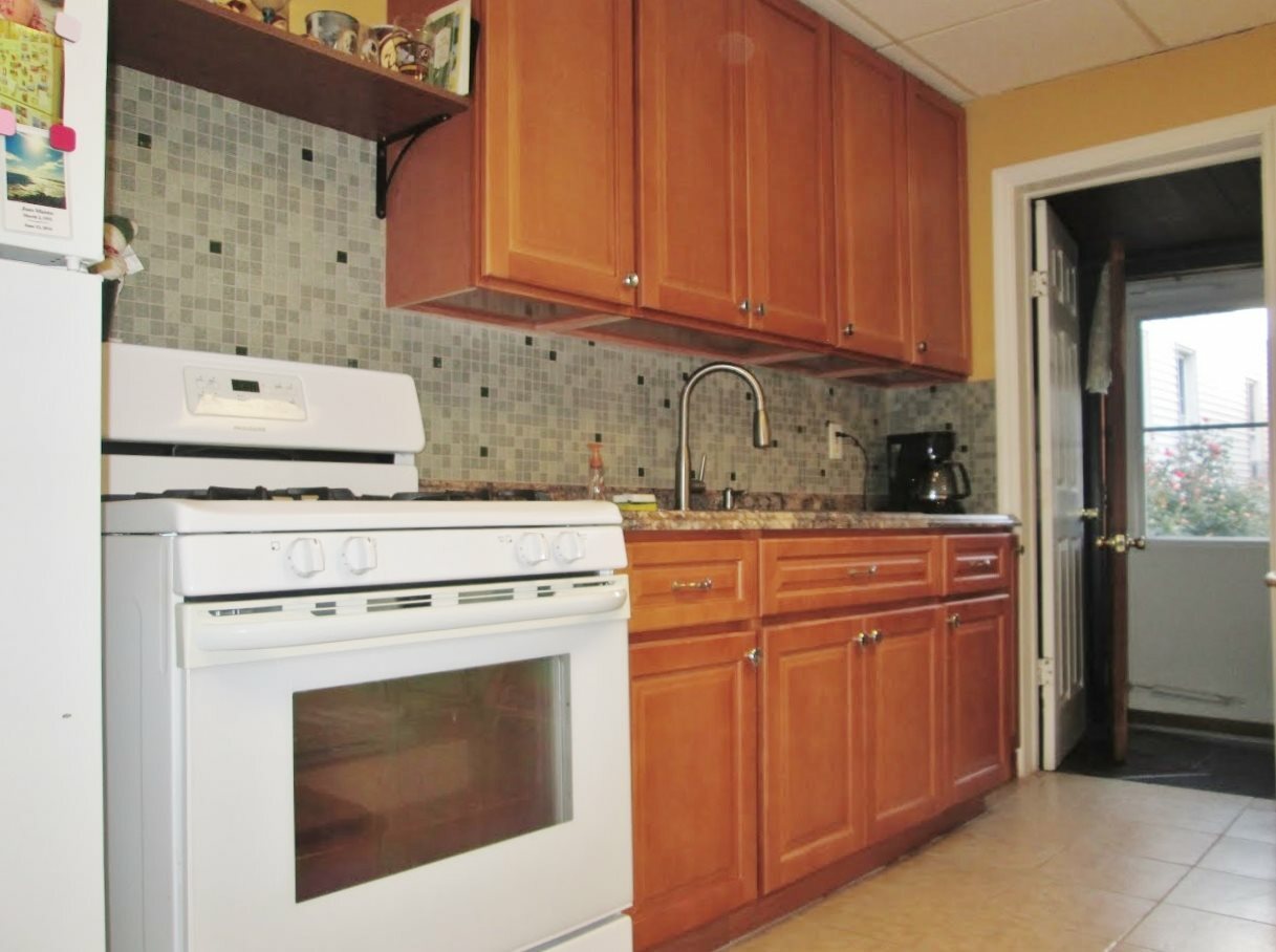 Property Photo:  128 West 22nd St  NJ 07002 