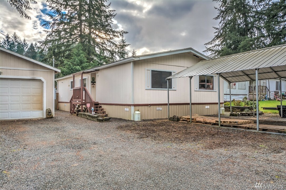 Property Photo:  11732 65th Place NE  WA 98258 