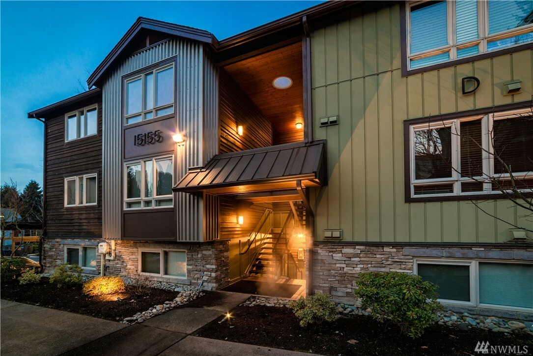 Property Photo:  15155 NE 82nd St 301  WA 98052 