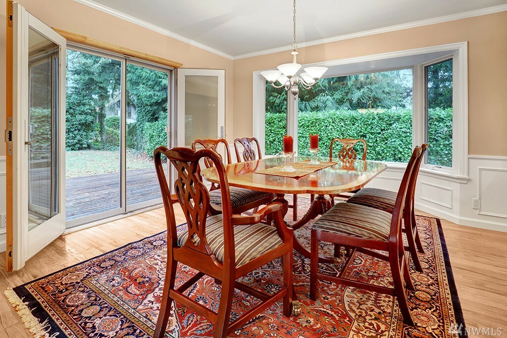 Property Photo: 6180 90th Ave SE WA 98040