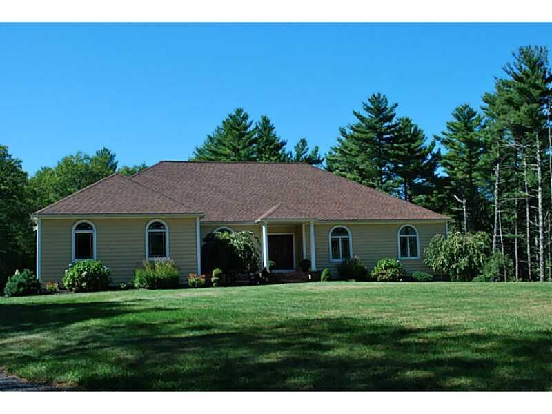 Property Photo:  25 Oak Valley Lane  RI 02830 