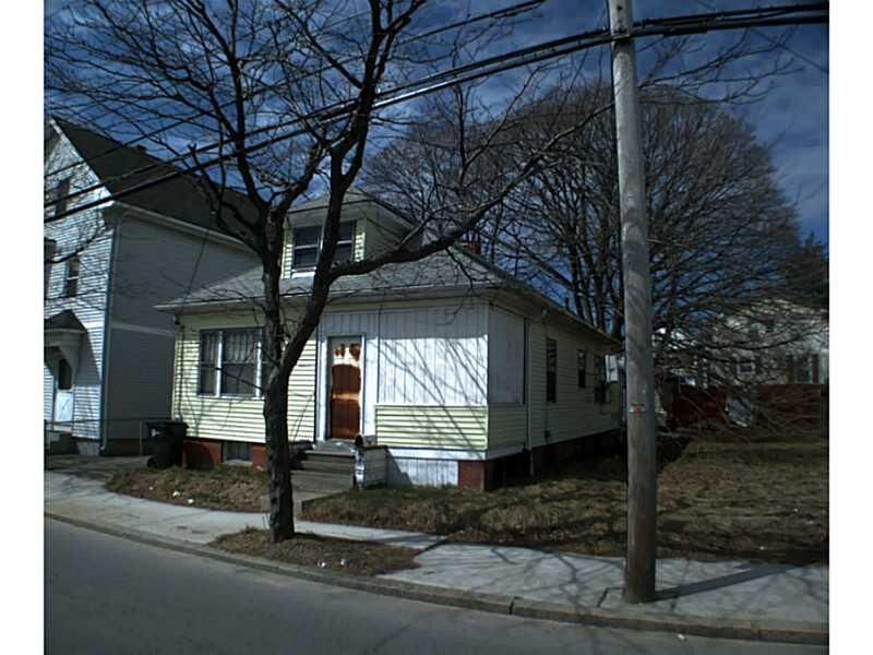 Property Photo:  186 Silver Spring Street  RI 02904 