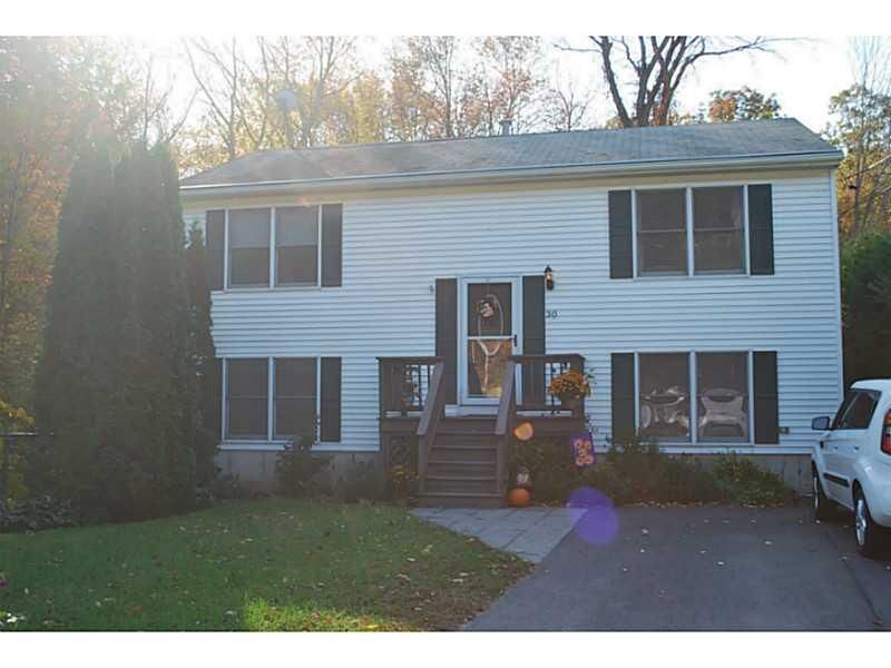 Property Photo:  30 Crestwood Court  RI 02864 