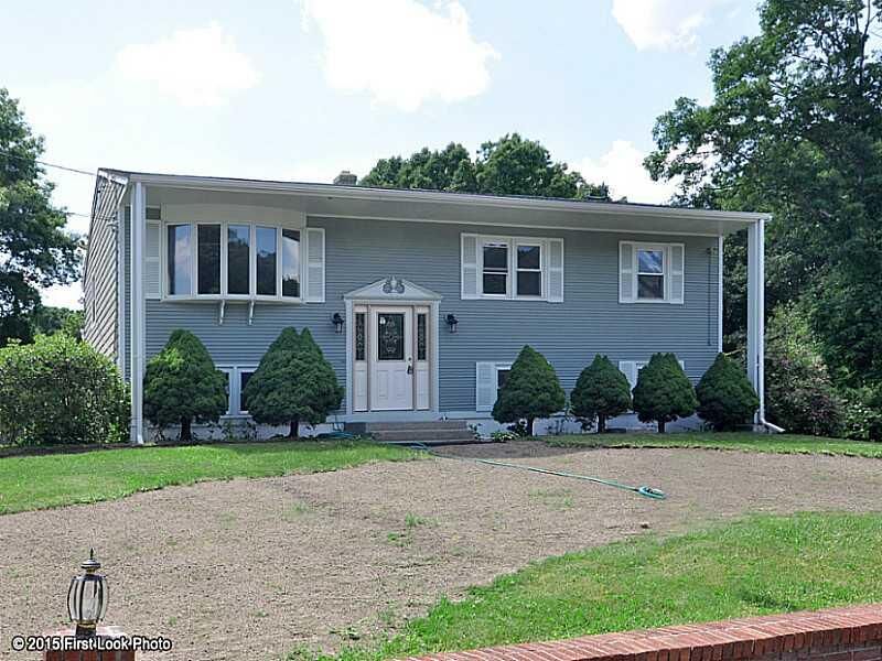 Property Photo:  16 Glenwood Drive  RI 02816 