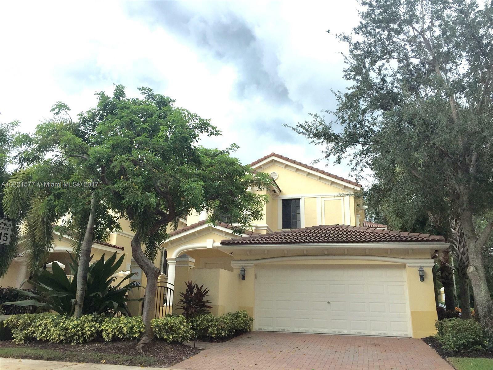 Property Photo:  1639 Passion Vine Cir 16-4  FL 33326 