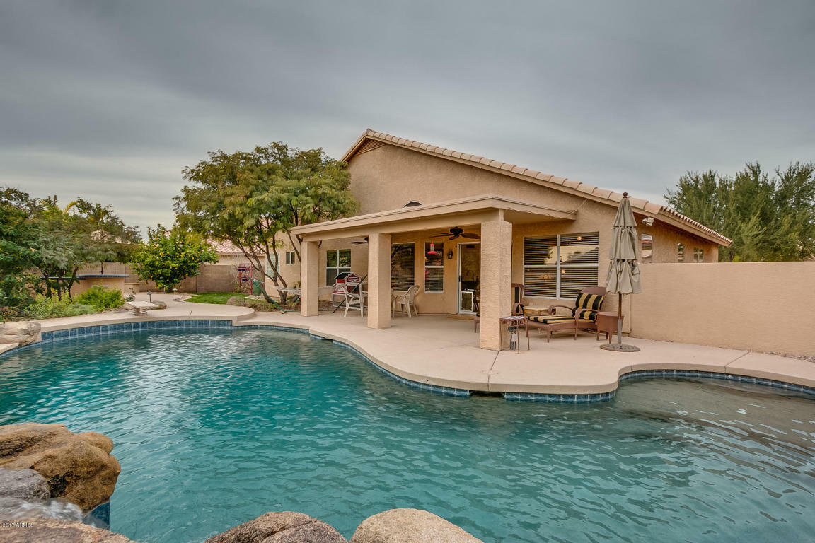 Property Photo: 1109 W Amanda Lane AZ 85284