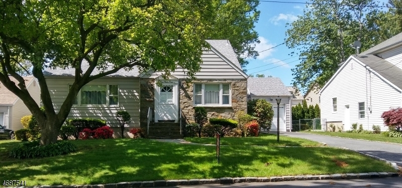 Property Photo:  334 Minute Arms Rd  NJ 07083 