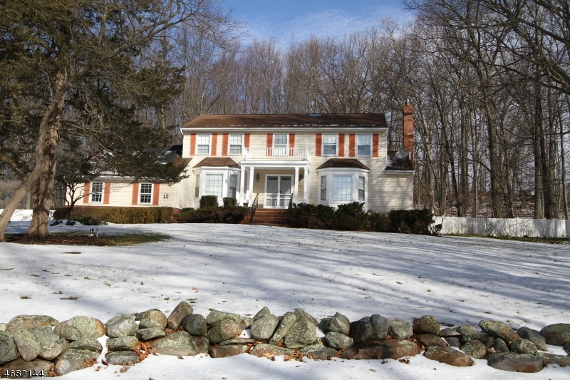 Property Photo:  34 Hideaway Ln  NJ 07871 