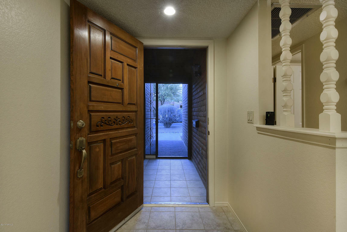 Property Photo:  8679 N Little Oak Lane  AZ 85704 