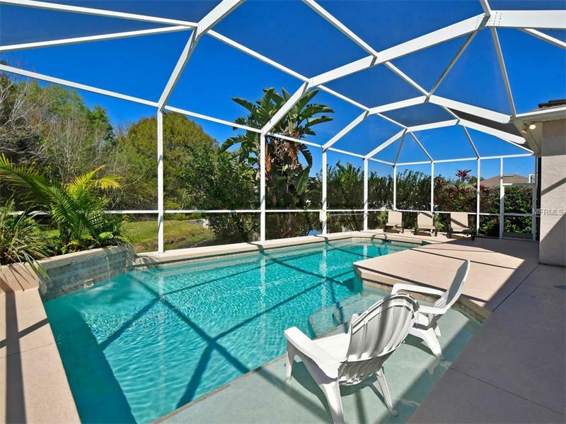 Property Photo: 4201 61st Avenue E FL 34203