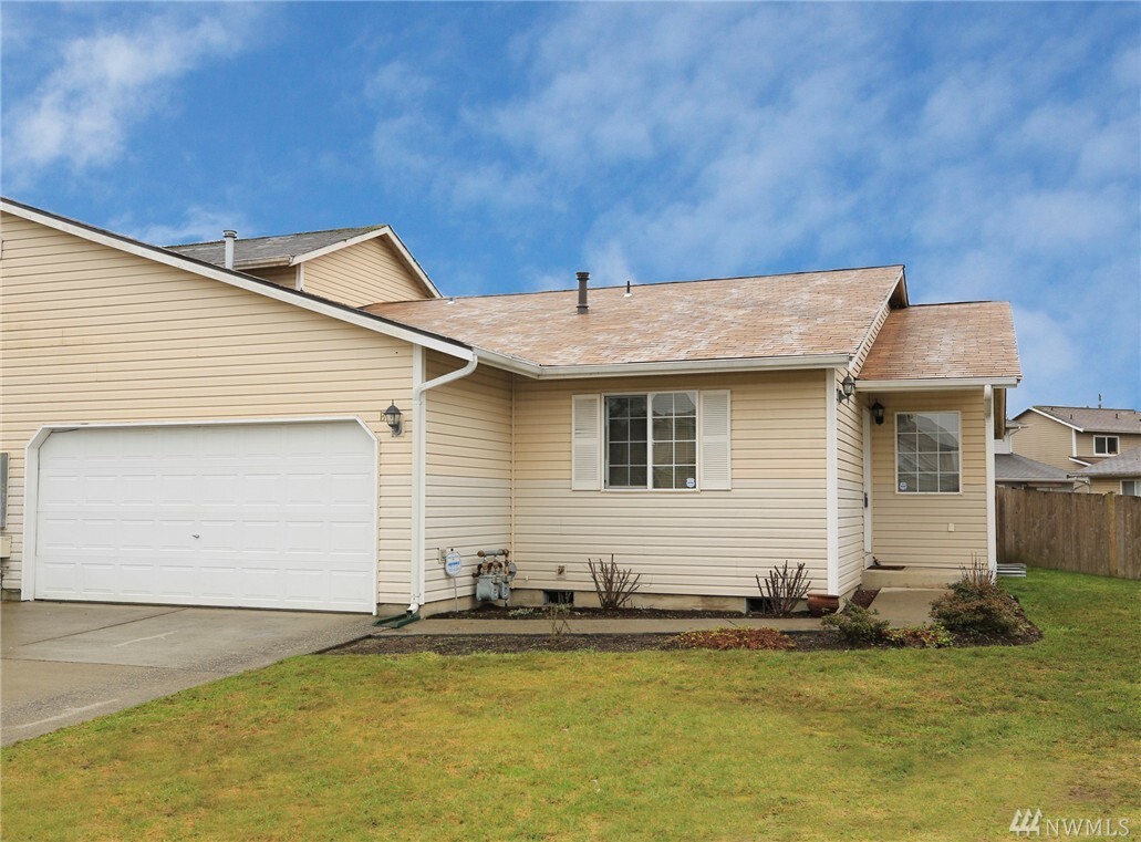 Property Photo: 4018 166th St NE B148 WA 98223