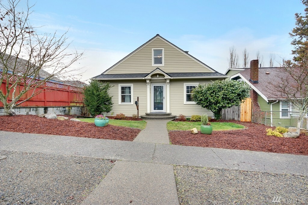 4315 N 28th Street  Tacoma WA 98407 photo