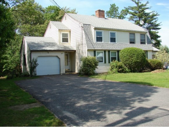 Property Photo: 7L Bonnie Lane 7 NH 03038