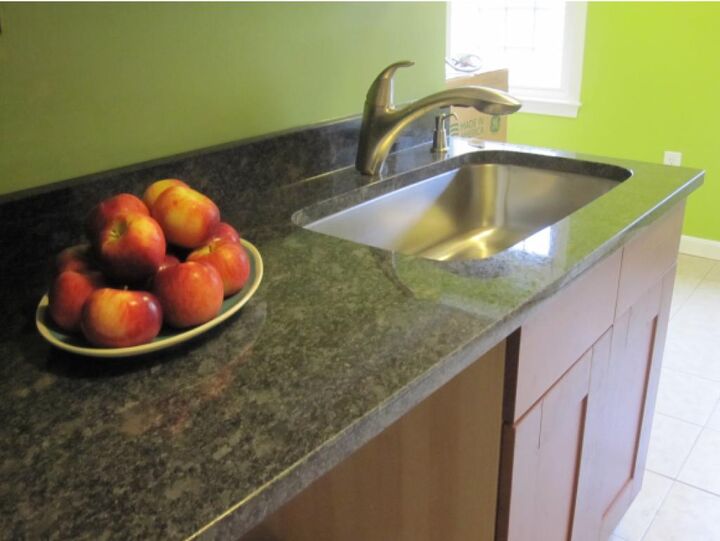 Property Photo:  8 Governor Square 8  NH 03458 