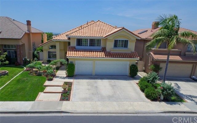 Property Photo:  22475 Peartree  CA 92692 