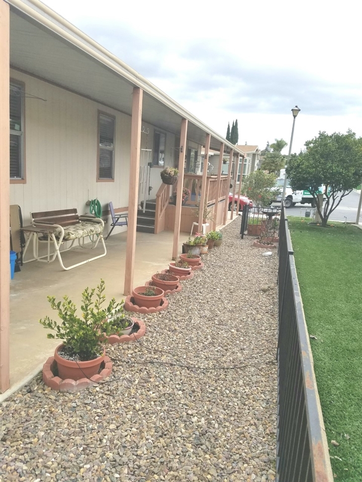 Property Photo: 1623 Toyon Gln CA 92026