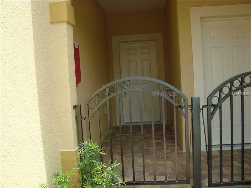 Property Photo:  8139 Miramar Way 8139  FL 34202 