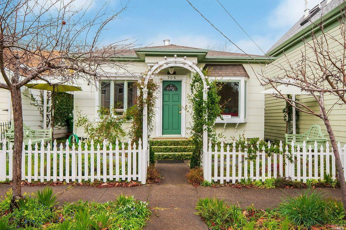 Property Photo: 508 H Street CA 94952